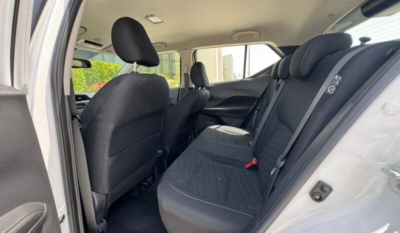NISSAN KICKS WHITE 2022 full