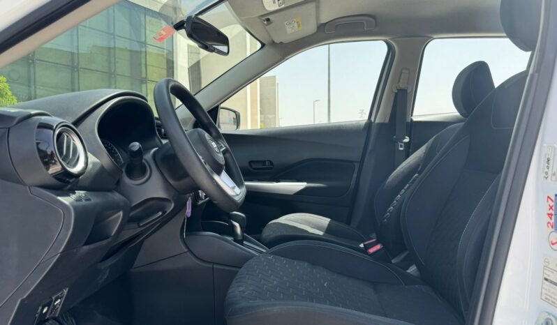 NISSAN KICKS WHITE 2022 full