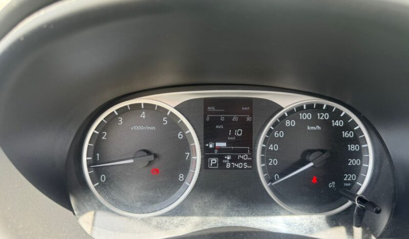 NISSAN KICKS WHITE 2022 full