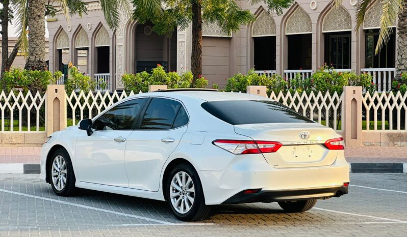 CAMRY WHITE FULL 2019 full