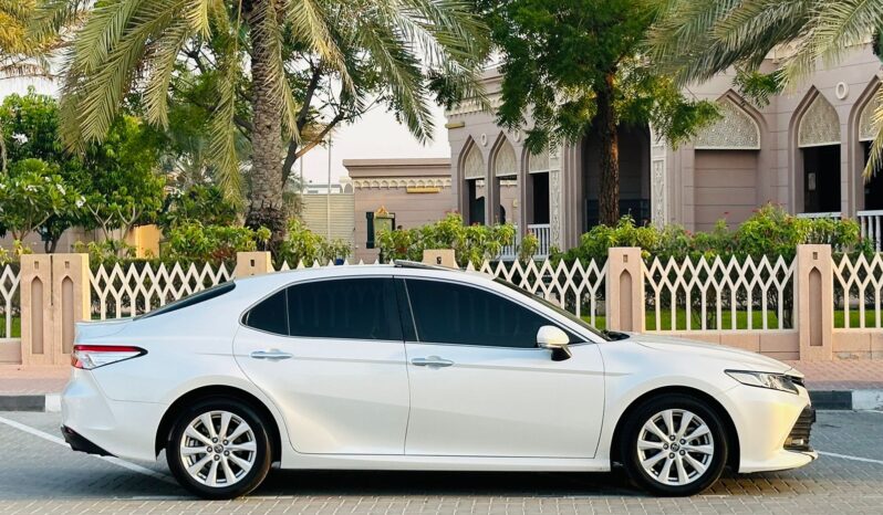 CAMRY WHITE FULL 2019 full
