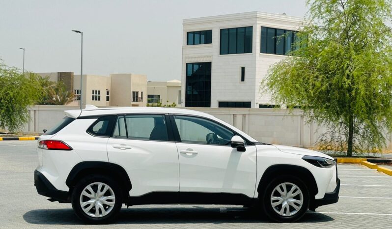 COROLLA CROSS WHITE 2022 full