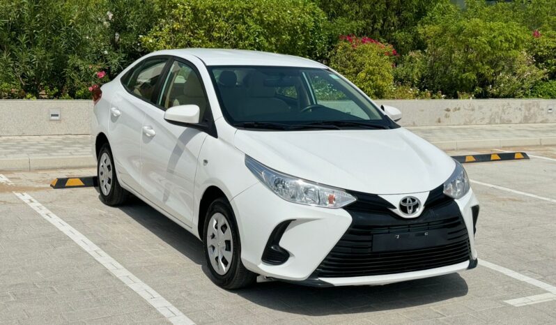 YARIS 2022 WHITE