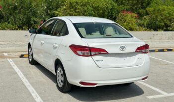 YARIS 2022 WHITE full